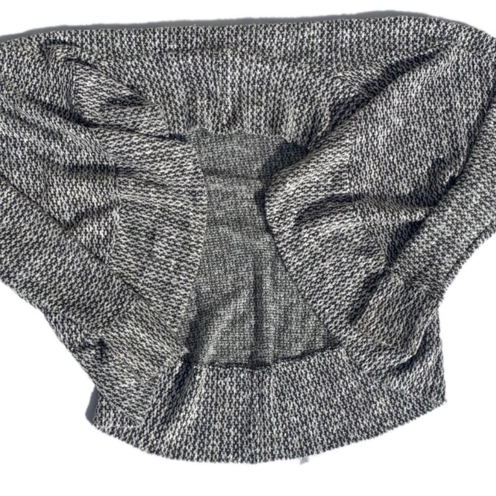 Coco Avante women’s size small grey and white layered knitted cardigan sweater